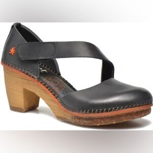 NWOT Art Amsterdam 301 Lucky Girl Leather Clogs